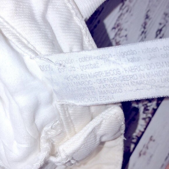 Zara bloggers favorite white high rise jeans with side leg cutout size 2 - Picture 16 of 16
